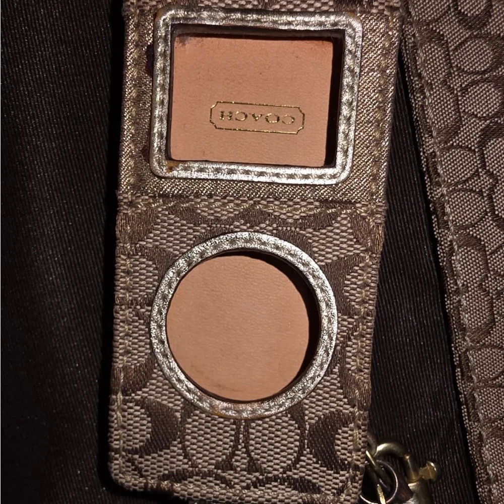 Coach elegant messenger